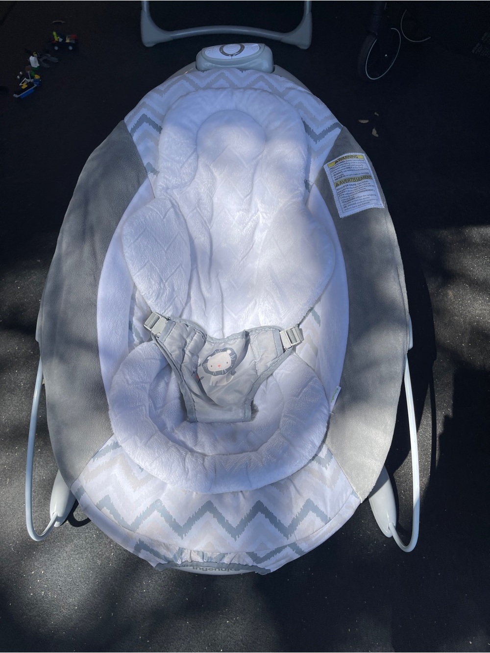 Gray and White Baby Bouncer Seat - Ingenuity